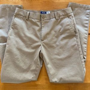 Izod American Chino 30x32 Slim Fit Dress Pants